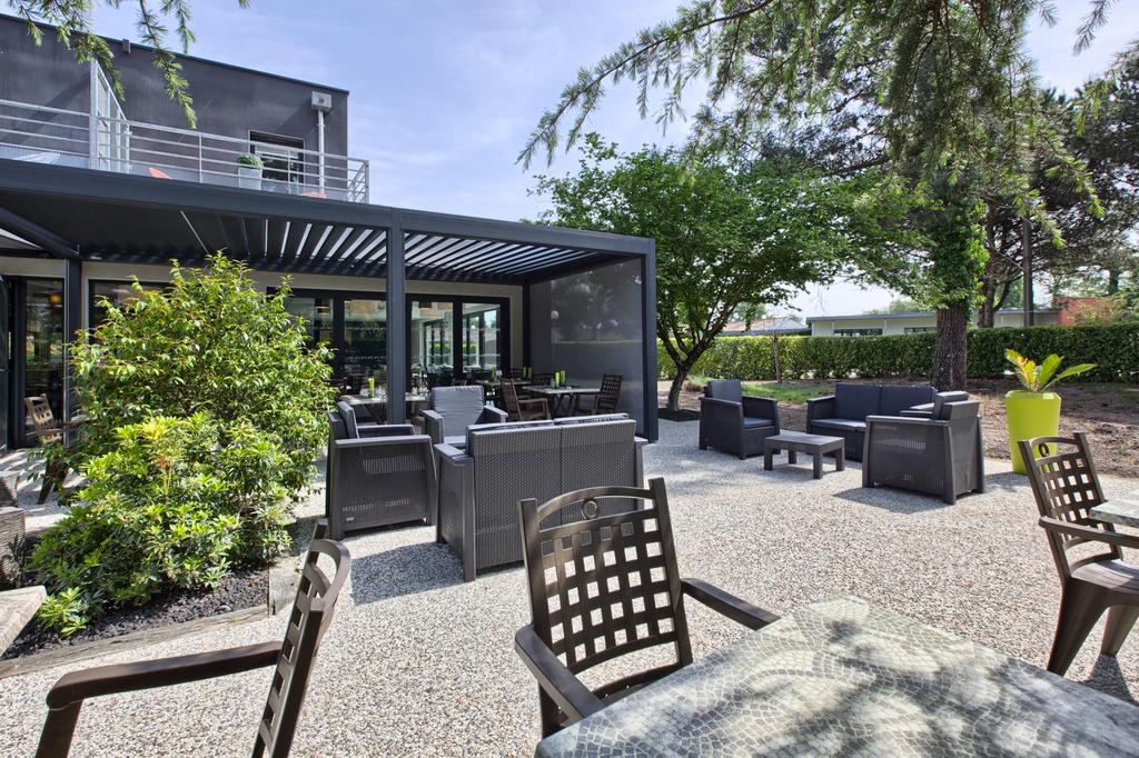 Logis Hotel Restaurant & Spa Au Comte D'Ornon Gradignan Buitenkant foto